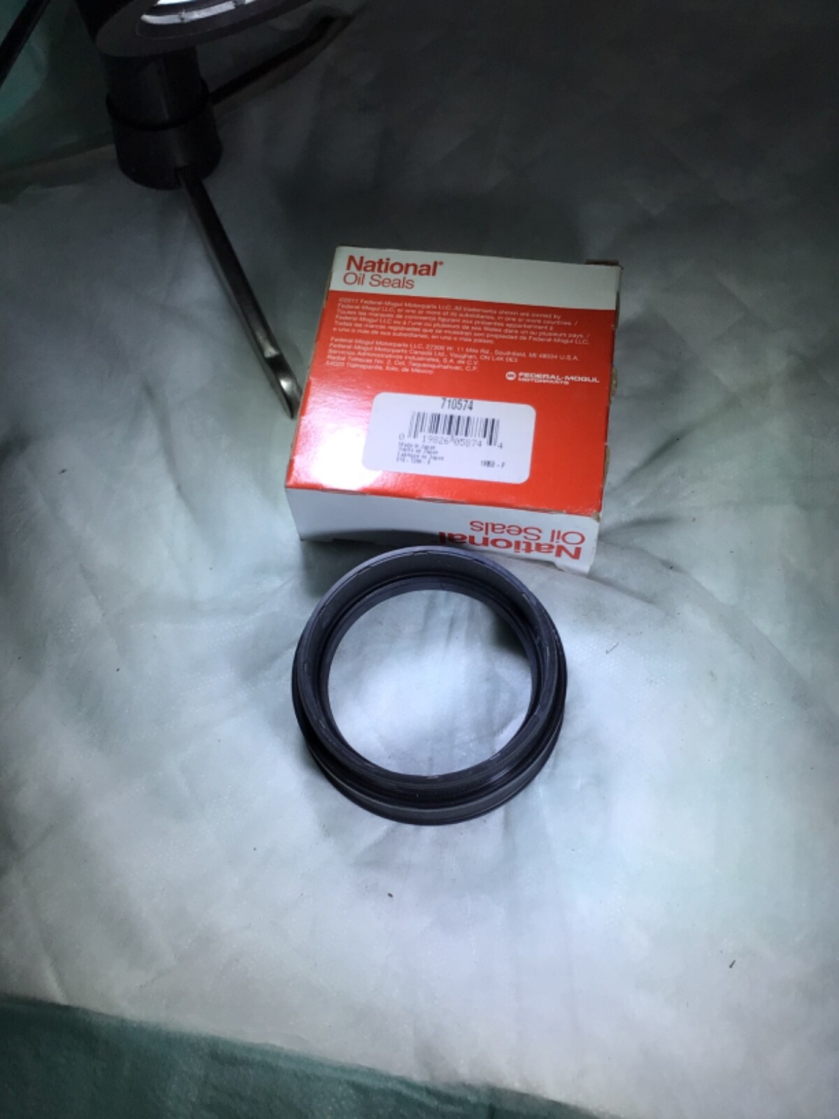 Seal 710574- Toyota Wheel Seal 2 Oil Seals New In Box
