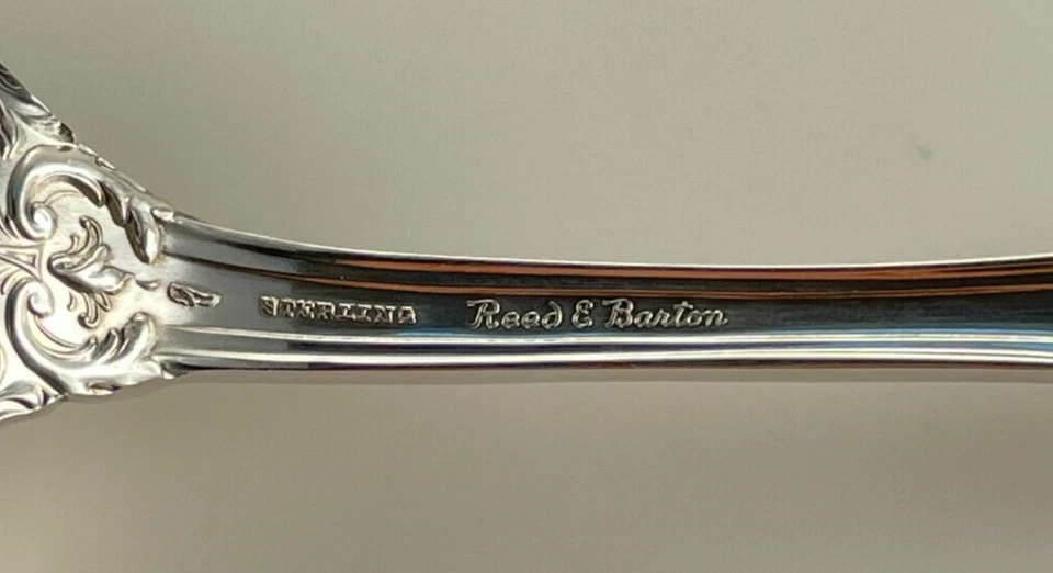 Cuchara sopa crema plata esterlina borgoña Reed & Barton - 6 1/4" - sin monograma Foto 3 de 3
