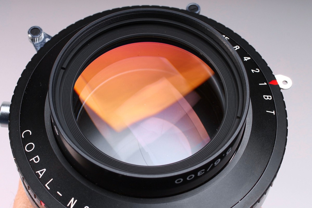 SCHNEIDER KREUZNACH XENAR 300MM F/5.6 LENS IN A COPAL NO. 3 SCHNEIDER KREUZNACH XENAR 300MM F/5.6 LENS IN A COPAL NO. 3