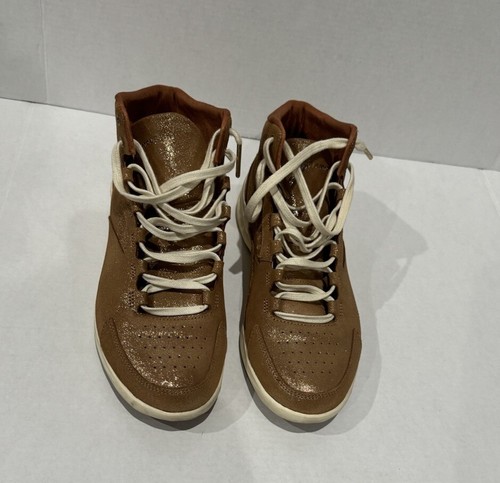 under armour shoes Charg Pivot Gold