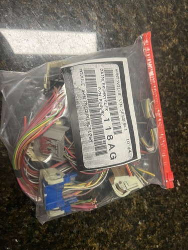 p04692118ag TIPM WIRE PLUG PIGTAIL SET ONLY 06-08 RAM Dodge Mopar - Picture 6 of 6
