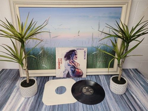 schnitt acht grouch vinyl record / R4 crate