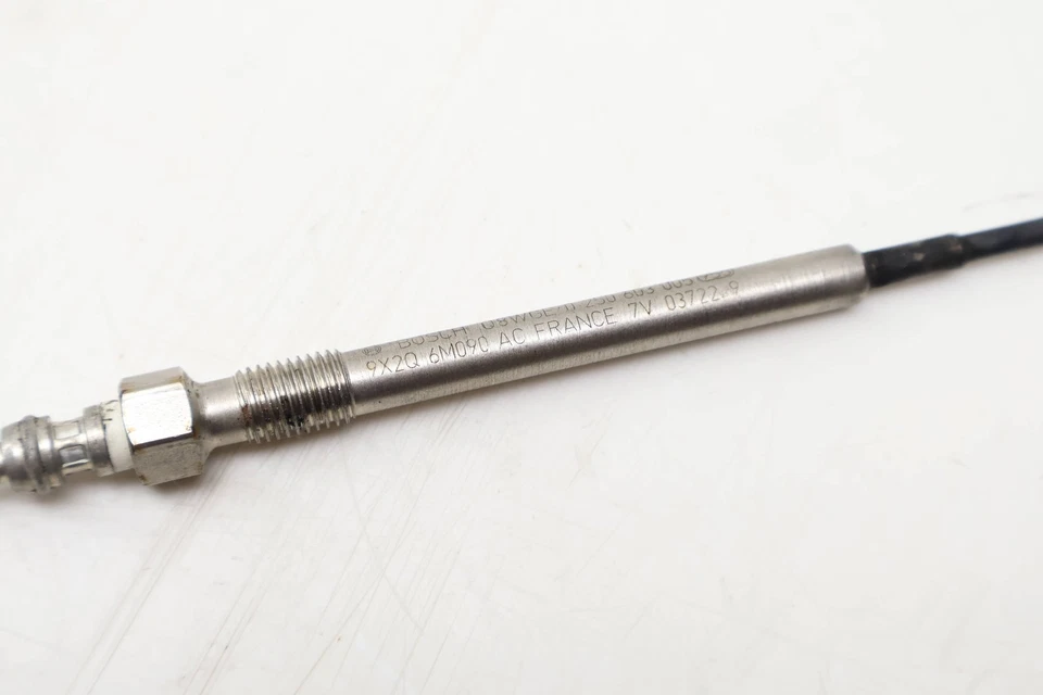 Land Rover Range Rover 2016-2021 3,0 L - bujía incandescente 9X2Q6M090Ac Foto 3 de 4