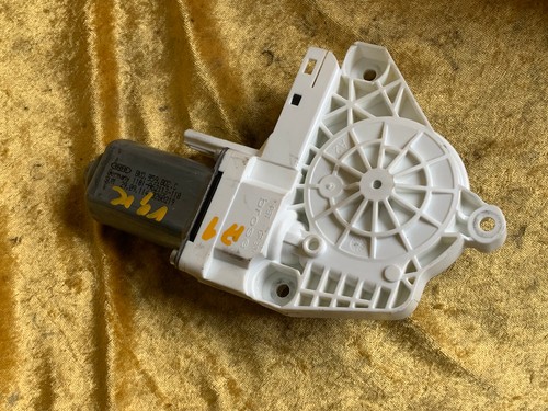 AUDI A1 / 8X 5-Türer Fensterhebermotor Motor Fenster Vorne Rechts 8K0959802C