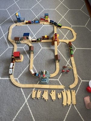 INTERACTIVE RAILWAY THOMAS FRIENDS TRAIN SET TOBY HENRIETTA HENRY ETC !