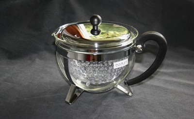 bodum Teekanne Chambord 1,3 L. Teebereiter + Kunststofffilter Edelstahl schwarz