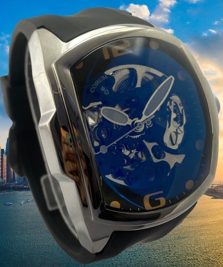 Наручные часы Refurbished Luxury Corum Black