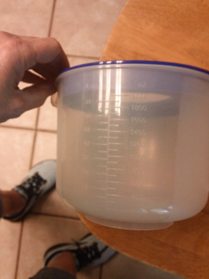 Tupperware Mix & Store Measuring 8-Cup Batter Bowl/Pitcher Blue w/Lid Vintage