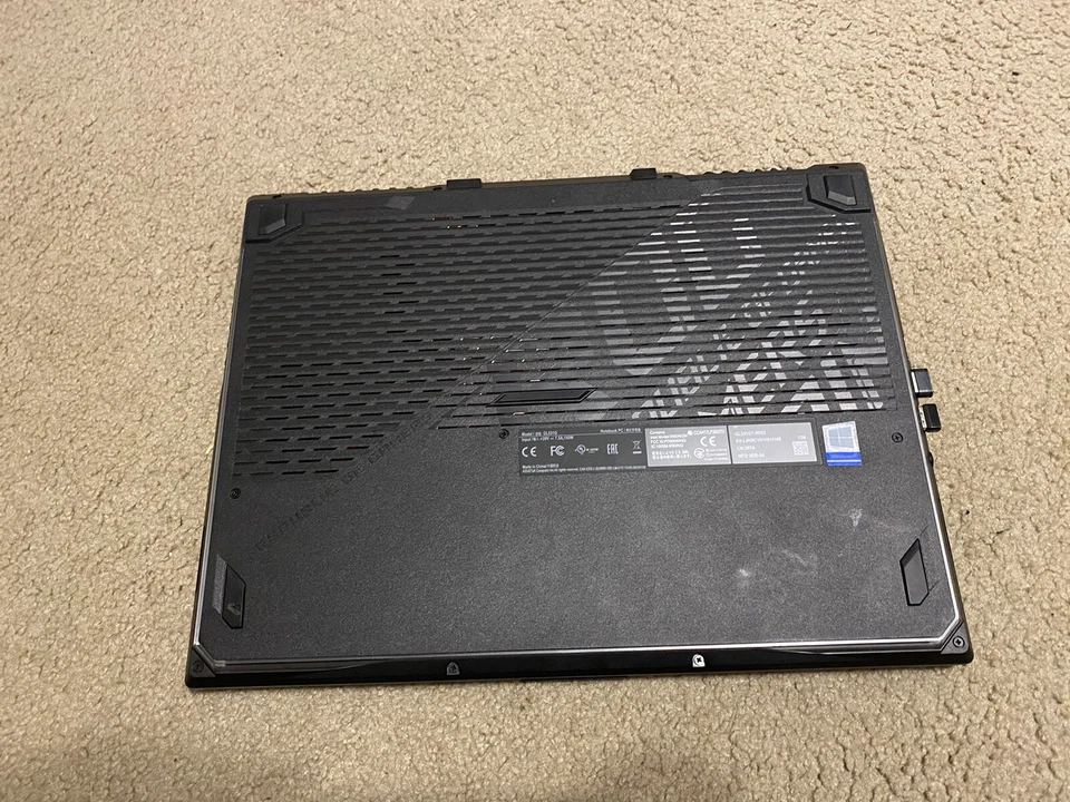 Asus Rogue Strix Gaming Laptop - Image 3 of 4