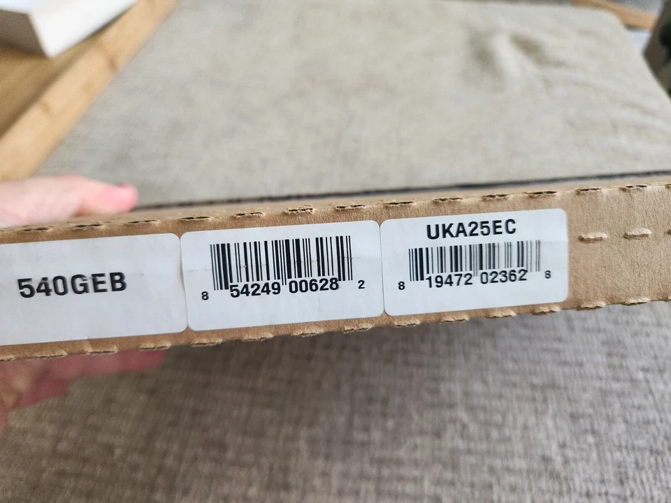 540GEB Secure Space Enclosure Wall Mount for Surface Pro / Pro 3 / Pro 4 (Black) - Image 2 of 2