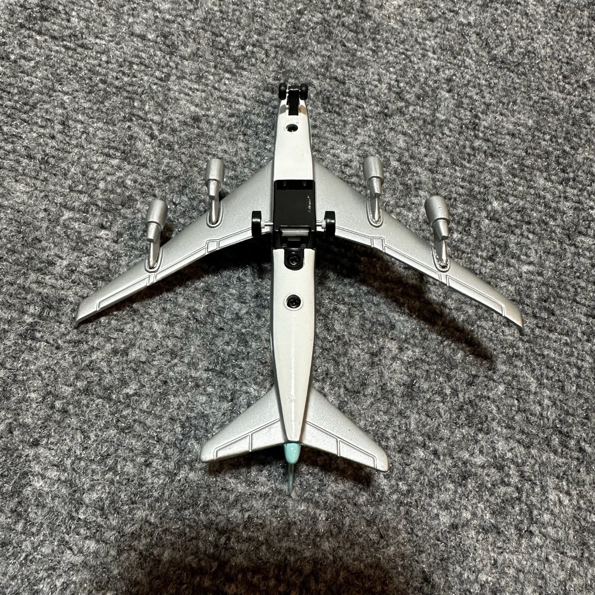 NEW VINTAGE Korean Air Plane Boeing 747-400 Retractable Wheels HL
