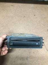 1995-2000 Chevy Suburban Silverado Sierra Oem Remote Single Cd Player 16231055