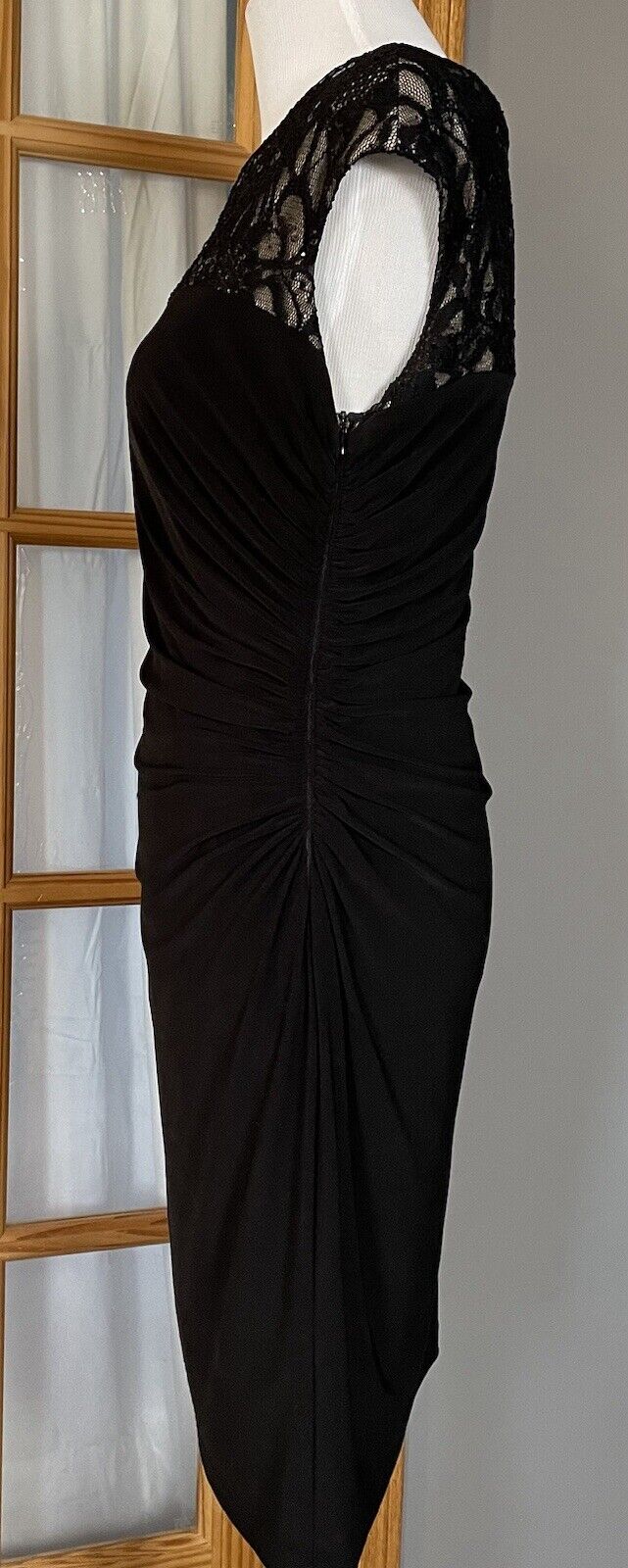 Picture 3 of 16