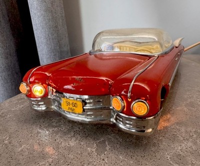 Vintage UdSSR Soviet Red Cadillac Eldorad Car UdSSR Rare Toy Battery Op RC
