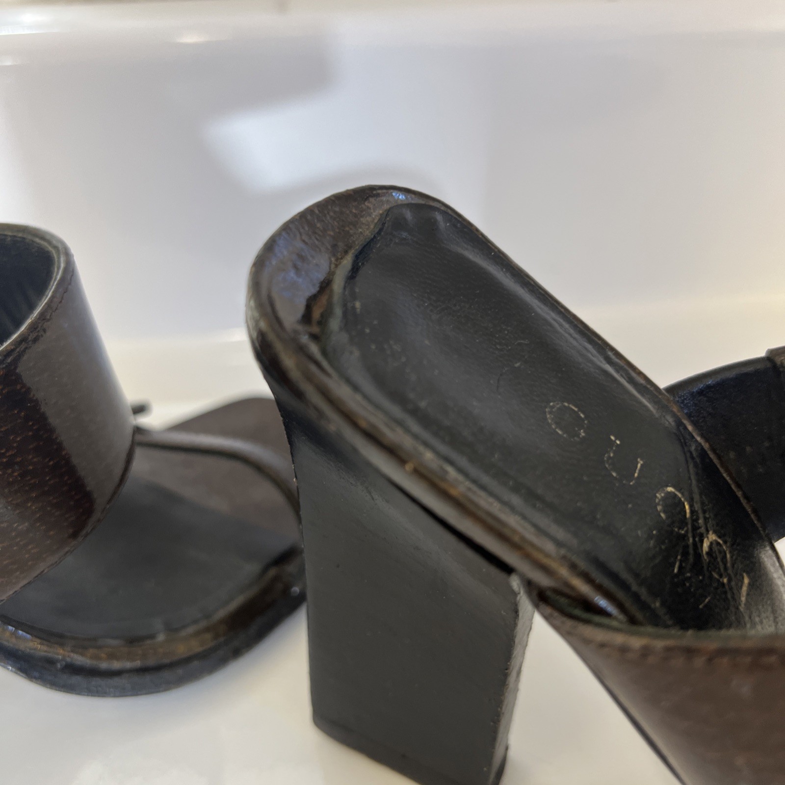 Gucci  Double strap Leather Slide On Mule Sandel Size 5 1/2 B