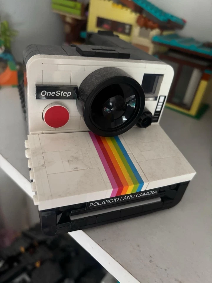 LEGO Ideas 21345 Polaroid OneStep SX-70, photo 2 of 5