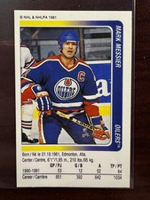 1991-92 Panini Hockey Sticker #124 Mark Messier - Edmonton Oilers