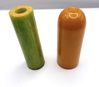 VINTAGE 1940’S BAKELITE HEAVY BUTTERSCOTCH & MARBLED LIME GREEN RODS
