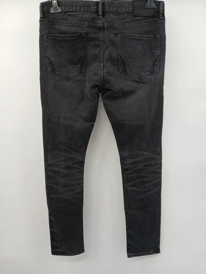 Pantalones de mezclilla negros calce ajustado AllSaints Cigarette W32 L31 Foto 3 de 4