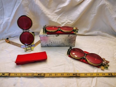 Vari-Flare Red Reflector Emergency Kit Metal Box Auto Classic Car Stimsonite VTG