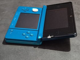 Nintendo 3DS Aqua Blue Console (CTR-001 USA) w/Box - No Charger - Tested *READ