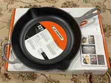 Le Creuset 11-3/4 IN Round Skillet - Oyster Gray - New In Box 30 cm
