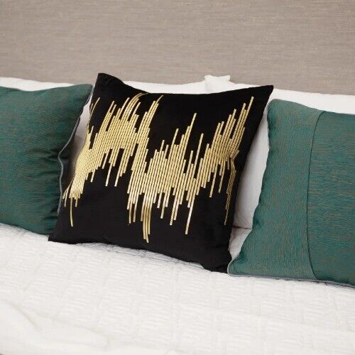 RetroGold Leopard Embroidered Pillow Cover Hotel Villa Living Room Cushion Cover - Picture 4 of 20