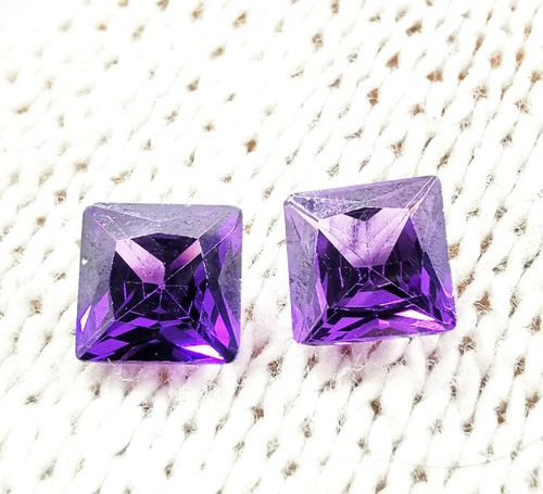 12.80 Ct Pair violet Zircon Princess Cut Loose Gemstones 8.95x8.95x5.15 MM - Picture 5 of 6