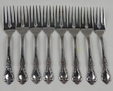 Oneida Distinction Deluxe KENNETT SQUARE Stainless 8 Salad Forks EXCELLENT