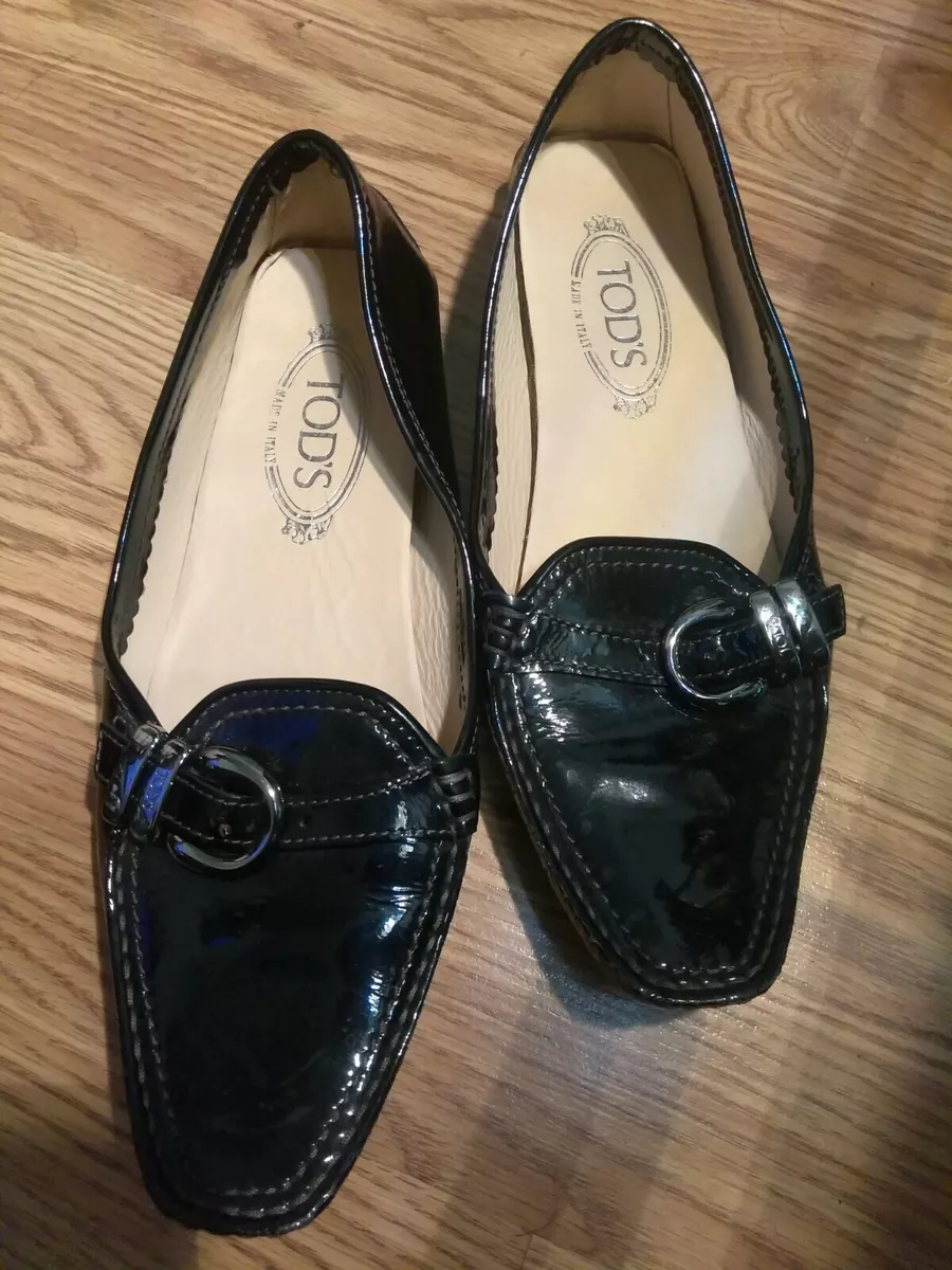 Tod's black hotsell loafers womens