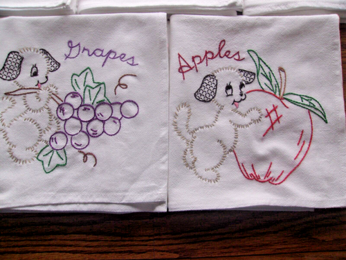 BESTICKTE GESCHIRRTÜCHER WELPE MIT OBST & GEMÜSE SÜSSES SET 7 XL32X36 EINZIGARTIGES GESCHENK UNBENUTZT - Bild 4 von 6