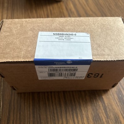JOHNSON CONTROLS NETWORK HUMIDITY AND TEMPERATURE SENSOR #NSB8BHN240-0  NEW