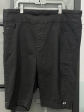 Gloria Vanderbilt Black All-around Slimming Amanda Shorts 14P