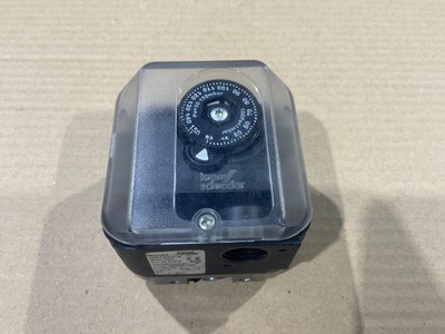 One Krom Schroder DG150U-3 84447500