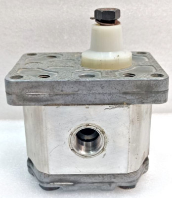 Sauer Danfoss SNP 2/6 D CO01 1F Hydraulic Gear Pump 1F/8F New Fast Shipping