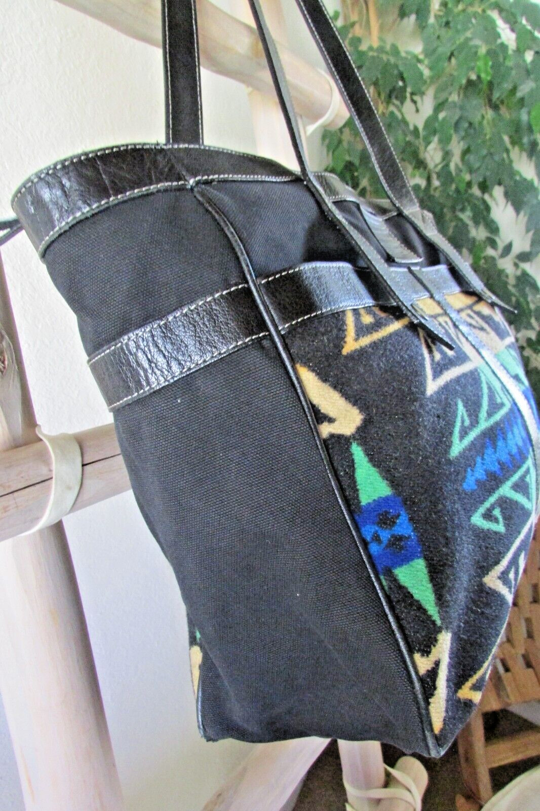 PENDLETON L BLACK CANVAS MULTI NATIVE WOOLEN BODY… - image 4