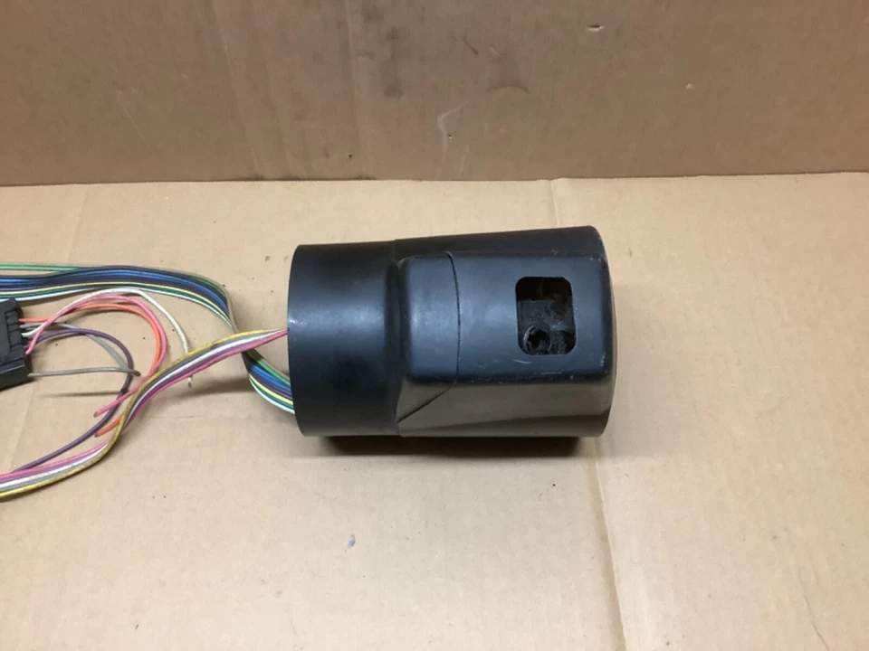 82-85 J Body Cavalier Cimarron Firenza J2000 Skyhawk Steering Column Top BEZEL - Image 2 of 4