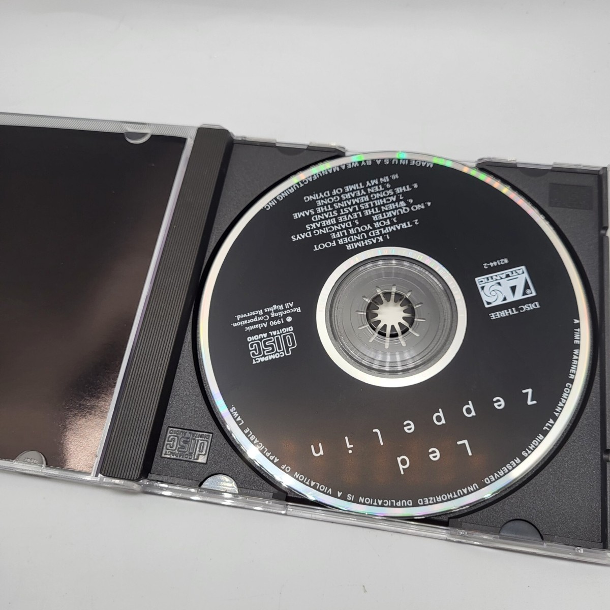 Led Zeppelin - ロザリオよ永遠に　3CD BOX 国内正規総代理店アイテム】 3CD ロザリオよ永遠に - Zeppelin