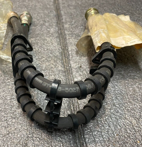 04683291 TANDEM TUBI FRENO POST per CHRYSLER VOYAGER - REAR BRAKE TUBE - Foto 2 di 3