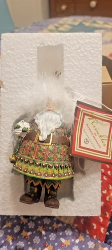 Patience Brewster McKenzies Child Dash Away Santa  ornament 56.35990 New in box