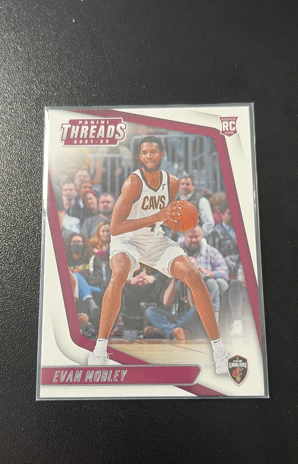 2021-22 Panini Chronicles - Threads Evan Mobley #94 (RC)