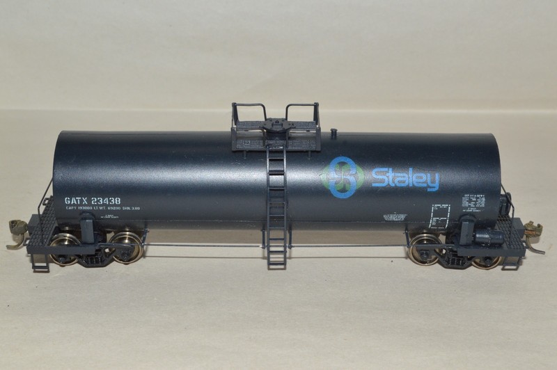 HO scale Roundhouse GATX AE Staley RTC 50' tank car train MW KD's