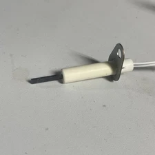 Goodman Janitrol Furnace Hot Surface Ignitor Igniter USED 0130F00008