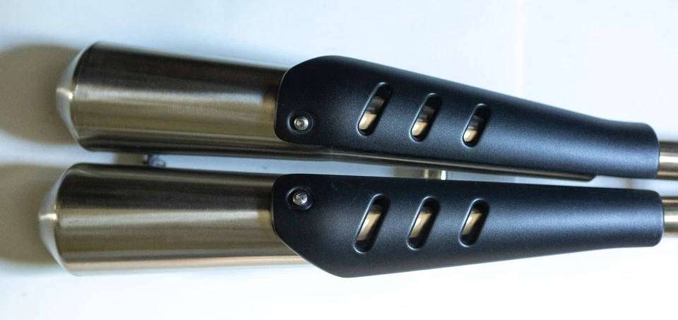 Escape antideslizante Triumph Street Scrambler 900 T2202947 se adapta a 2017-2020 precio de venta sugerido por el fabricante 799 USD Foto 3 de 4