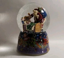 Sankyo Wind Up Santa Christmas Holiday Music Box EUC C105