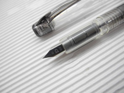 0.2 mm fountain pen