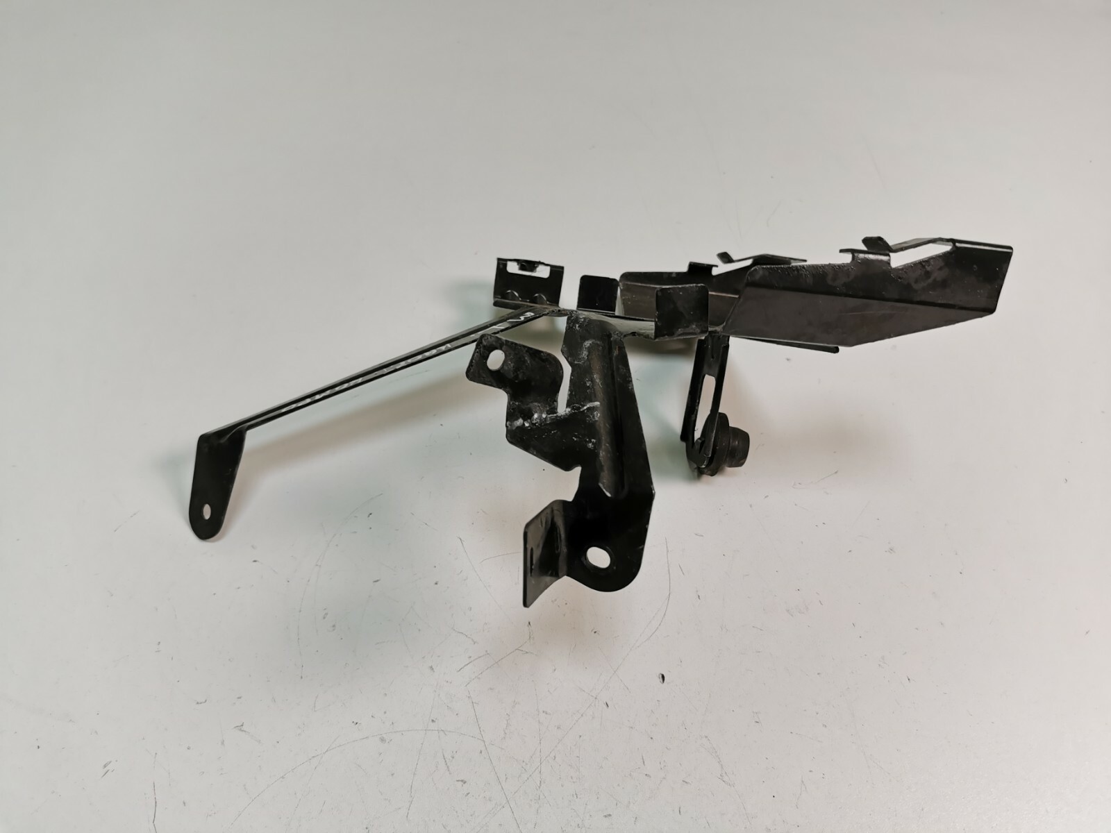 MERCEDES ML ENGINE ECU HOLDER BRACKET A1645456940 | eBay