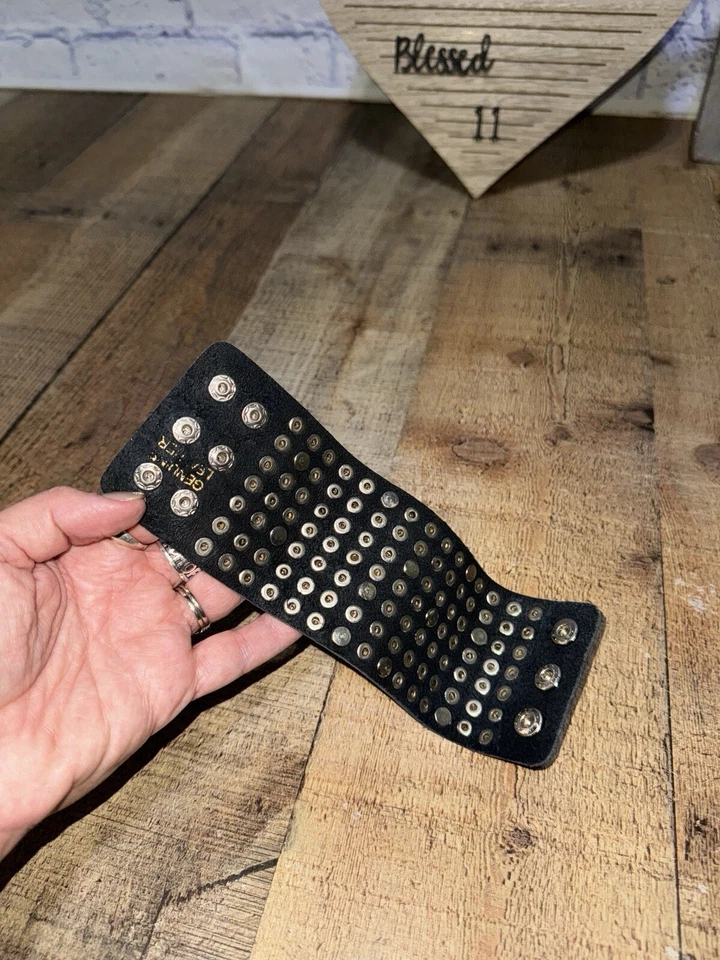 Dazzle Crystal Rhinestone Metal Studs Style Leather Wrap Fashion Bracelet - Image 4 of 4