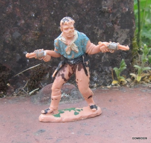 REAMSA FAR WEST / FIGURINE COWBOY AVEC 2 REVOLVERS NO JECSAN COMANSI STARLUX