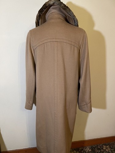 Aquascutum Vintage, Limited Edition Coat, Size 10/12. New Without Tags. - Picture 4 of 9